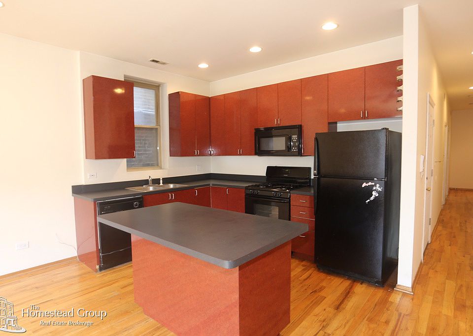 1st image of 2054 W Division St #First