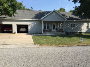 601 North St, Kane, IL 62054