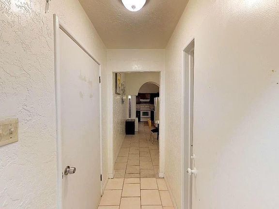 5th image of 421 Bancroft Ave