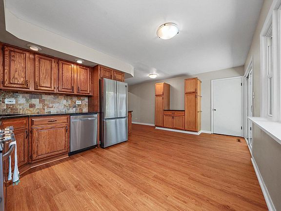 5th image of 8716 Hillside Dr
