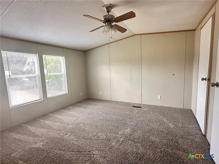 208 Picasso Dr — Photo 20