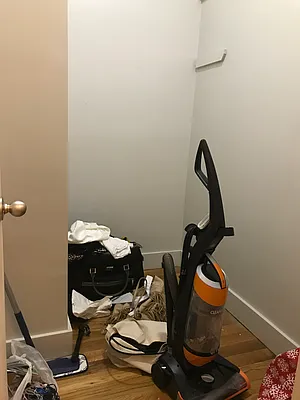 Rented by City Vista Inc | media 35