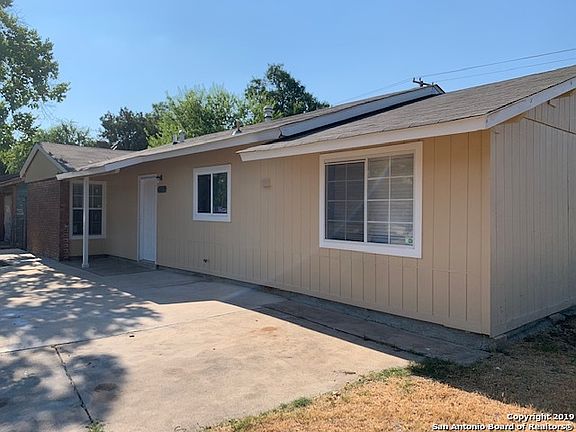 3rd image of 5526 Plumtree Dr