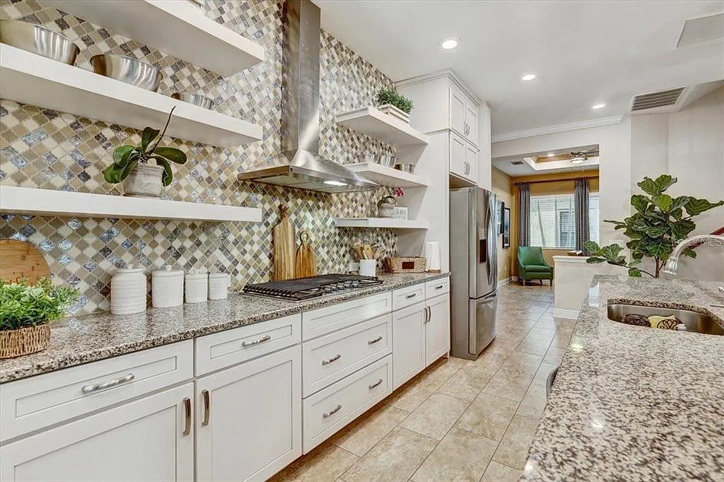 4 bed, 4.0 bath, 3171 sqft, $5,200 — Photo 4