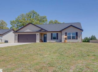 1625 Currys Lake Rd, Gray Court, SC 29645