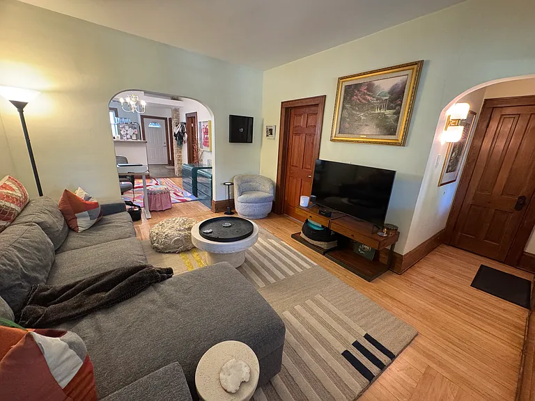 2447 N Bartlett Ave — Photo 7