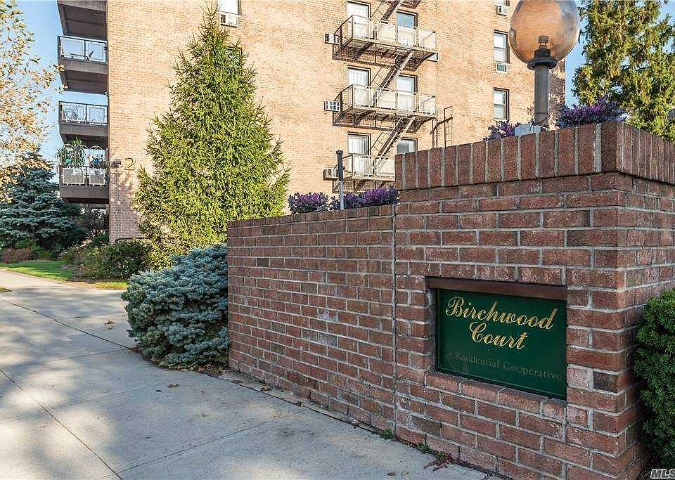 1st image of 4 Birchwood Ct E #4J
