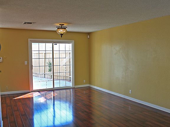 2nd image of 4312 Planet Cir