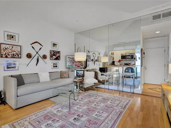 21205 Yacht Club Dr APT 301, Aventura, FL 33180