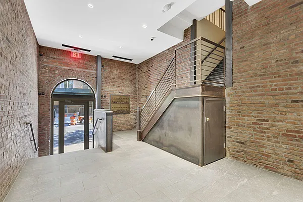 Rented by Cooper & Cooper Real Estate | media 18