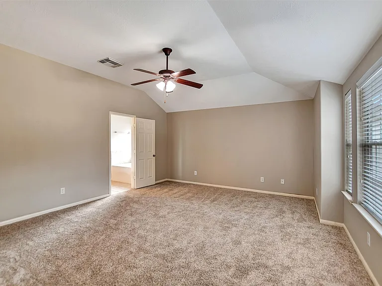 5410 Spring Oak Dr — Photo 29