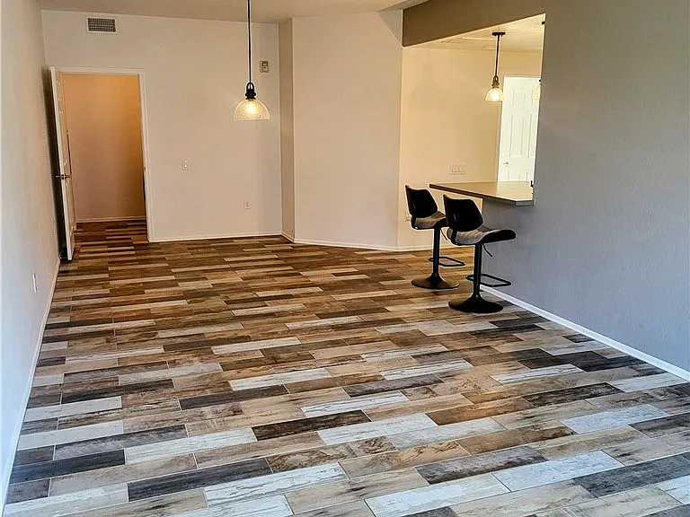 6868 Sky Pointe Dr #1047 — Photo 7
