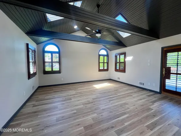 89 Minnesink Rd, Manasquan, NJ 08736