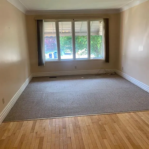 2383 Parkwood Ave — Photo 12