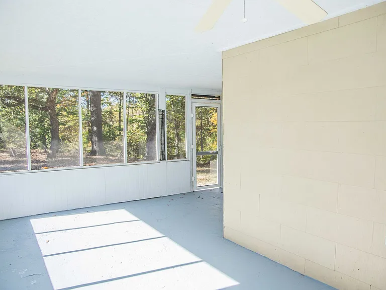 2301 Judge Ln — Photo 23