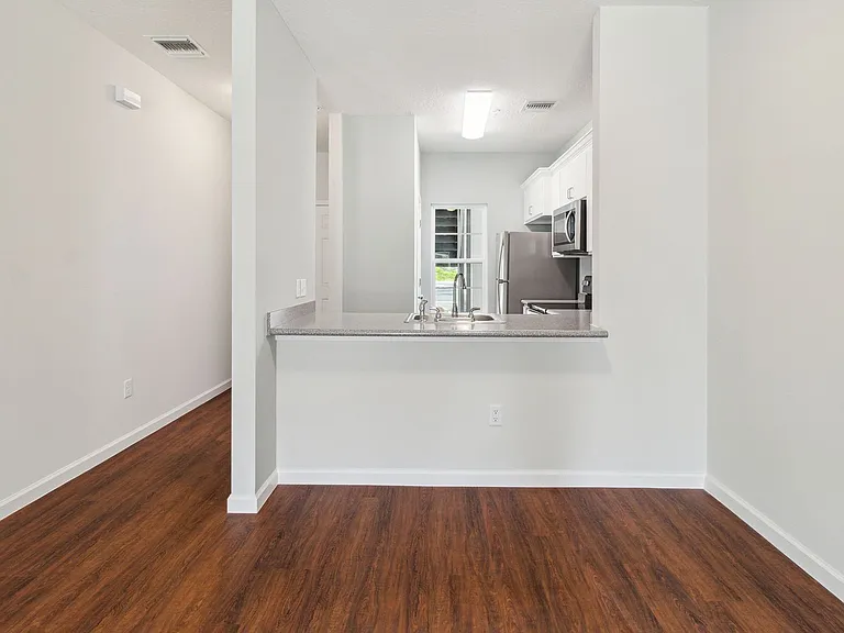 905 Olmstead Ave — Photo 59