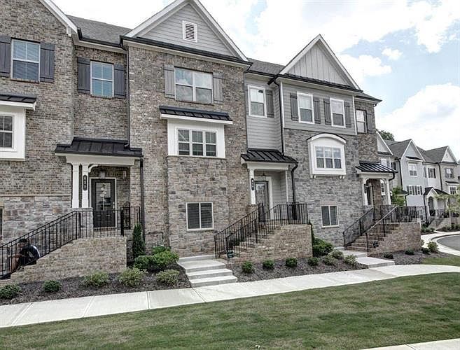 1st image of 612 Henry Dr
