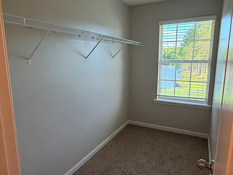 2755 Hollybrook Ln — Photo 17