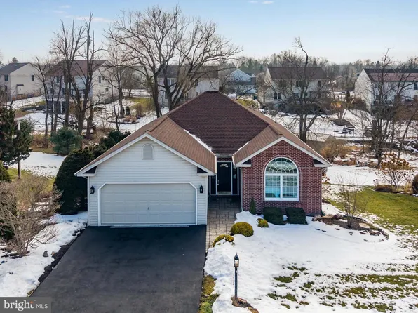 15 Wetherburn Rd, Enola, PA 17025