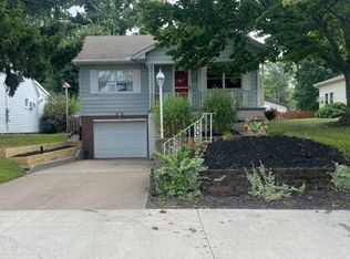 1617 Millfair Rd, Erie, PA 16505