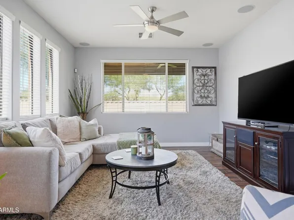 8371 W SPUR Drive, Peoria, AZ 85383