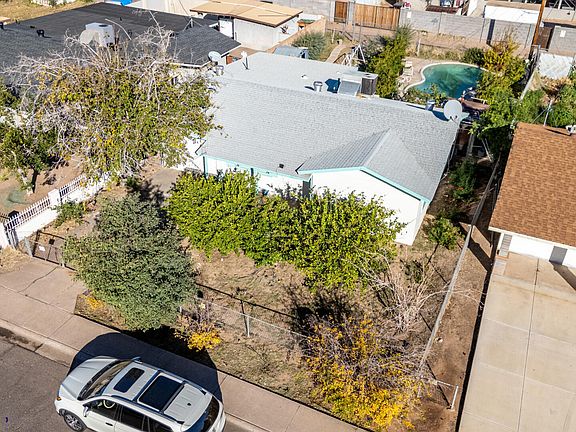 3rd image of 2136 E LEMON Street