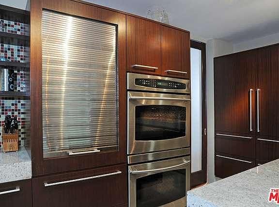 5th image of 234 N Glenroy Ave