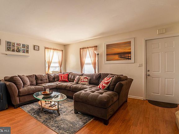 4th image of 2715 Dutton Mill Rd