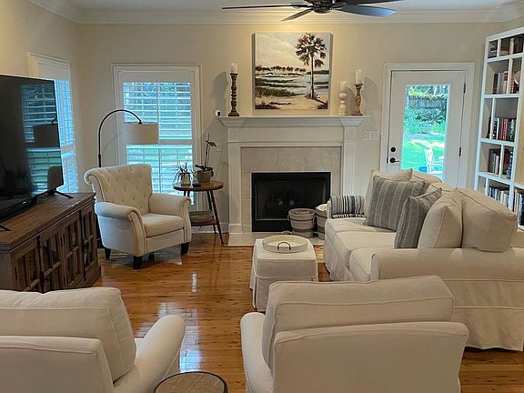 3rd image of 8970 Eagles Ridge Dr