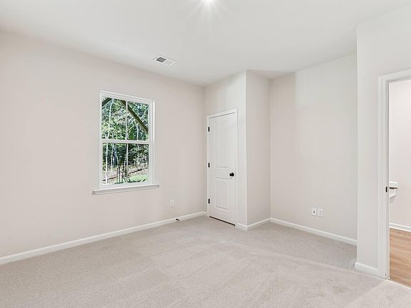 4th image of 2003 Trident Maple Ln