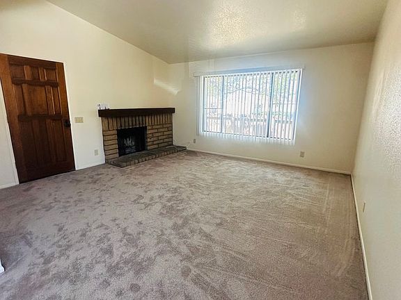 4th image of 1314 W Apricot Ave