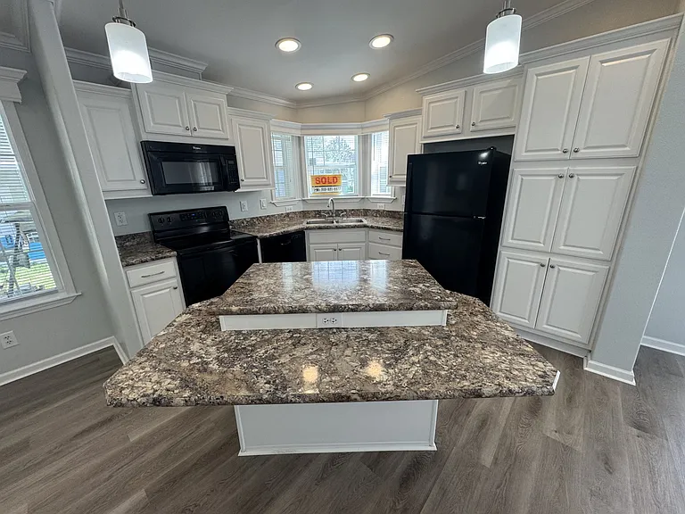 Lakeshore Landings — Photo 25