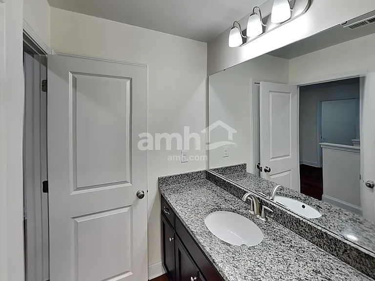 3021 Greenmont Cir — Photo 14