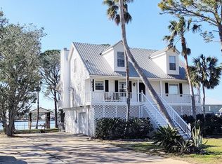833 Desoto Dr, Dauphin Island, AL 36528
