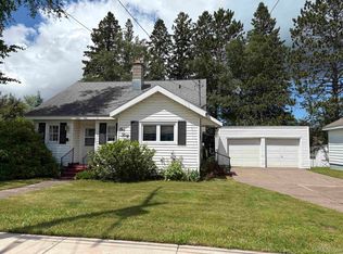 138 E Francis St, Ironwood, MI 49938