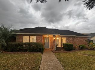 6707 Las Brisas Dr, Houston, TX 77083