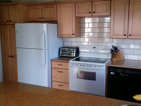 5th image of 6502 N Central Ave Unit B202