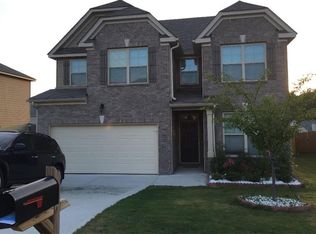 2925 Gayle Manor Ln, Snellville, GA 30078