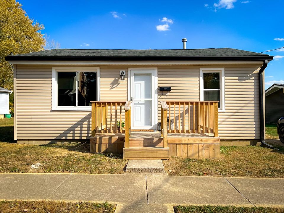 1st image of 446 Thorne Ave