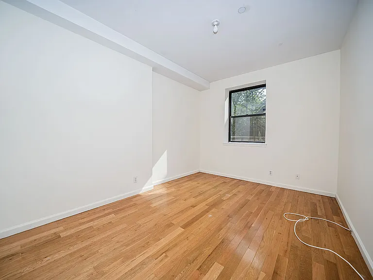 208 S 3rd St #2C — Photo 9