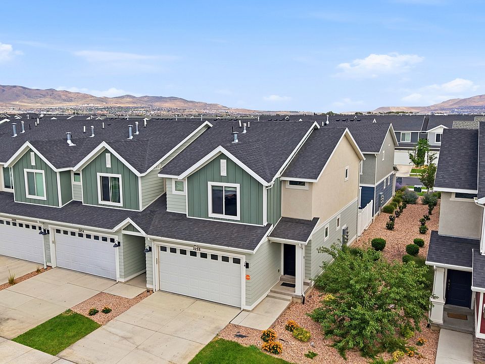 1st image of 1098 E Waterway Ln