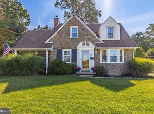 947 Edgewood Dr, Springfield, PA 19064