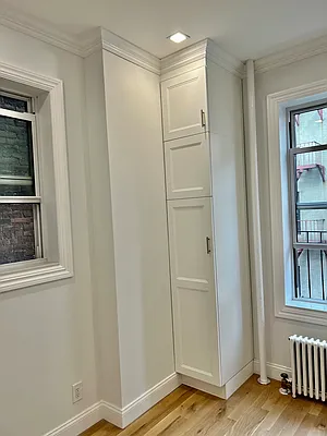 Rented by Bank Neary | media 88