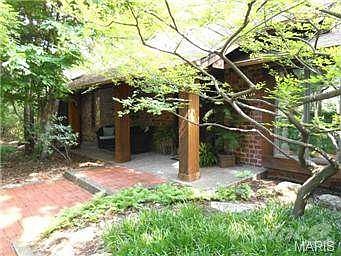 2nd image of 206 Hewlett Ct