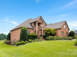 2510 Burton Estates Ln, Lincolnton, NC 28092