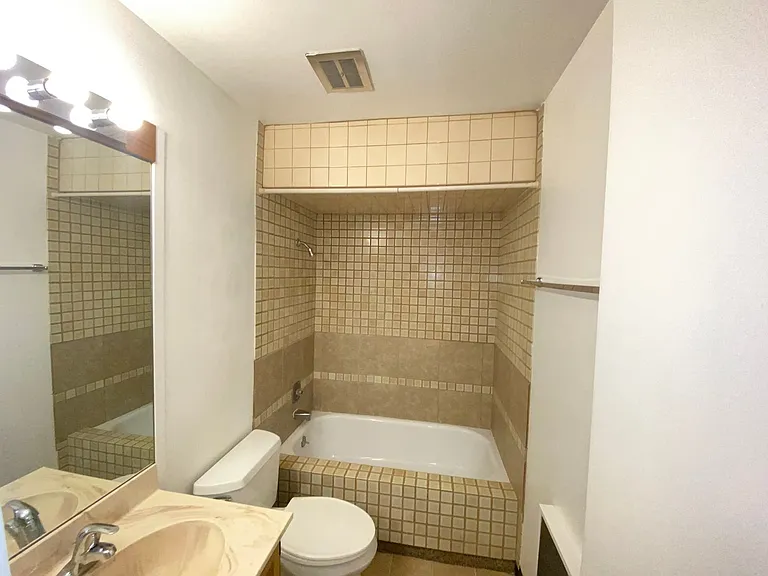 751 Tahoe Blvd #19 — Photo 7
