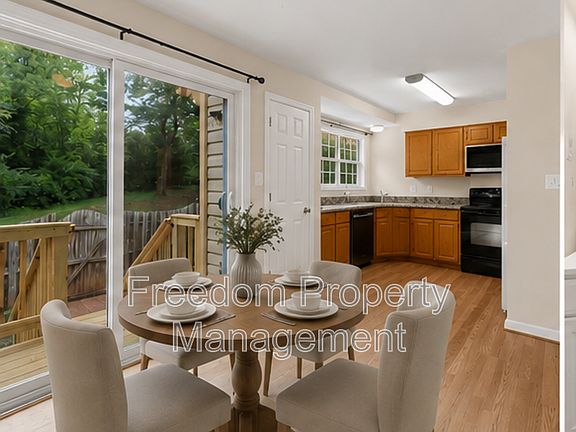 4th image of 8644 Sanderling Dr
