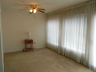 Living rm./Dining rm.