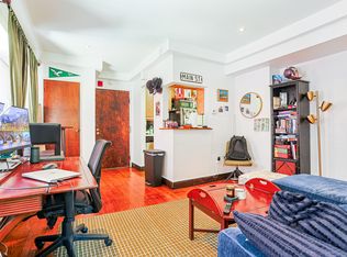 2211 Green St #C1, Philadelphia, PA 19130