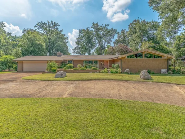 12 Meadowbrook Ln, West Memphis, AR 72301
